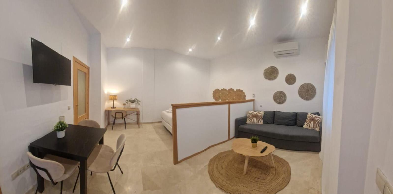 Isg Apartments Estudio En La Alameda 2 Sevilla Bagian luar foto